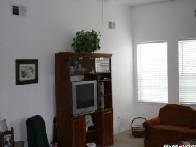 72 E 100 S, Moroni, UT 84646 — photo 9