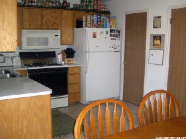 1691 N 250 W, Layton, UT 84041 — photo 4