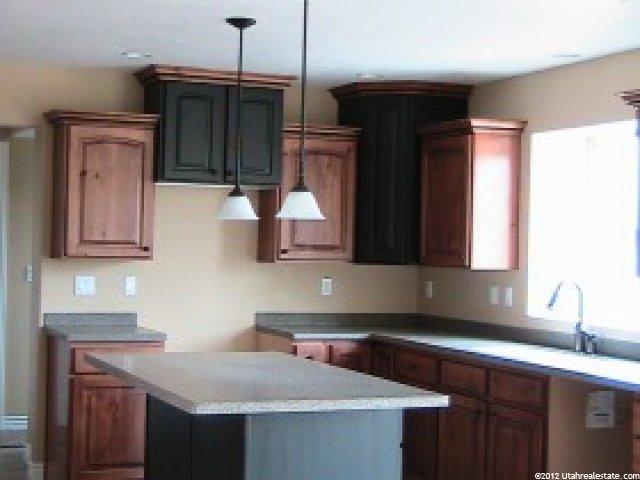 1643 N 100 E, Layton, UT 84041 — photo 4