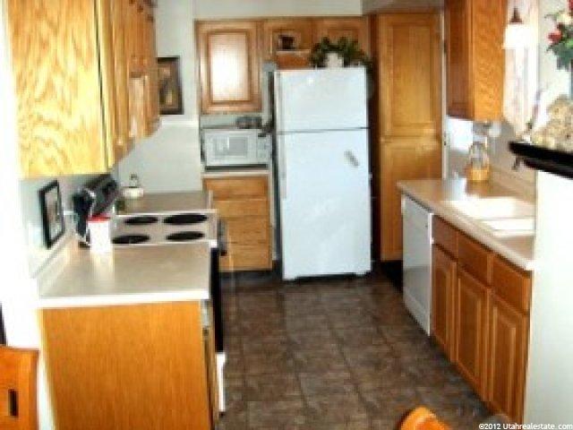 683 E Countryside Ct, Midvale, UT 84047 — photo 4