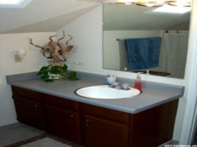 683 E Countryside Ct, Midvale, UT 84047 — photo 7