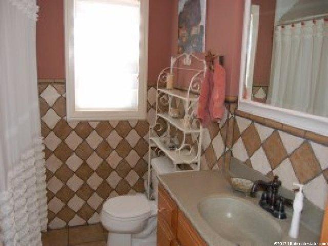 578 W 3100 S, Bountiful, UT 84010 — photo 8