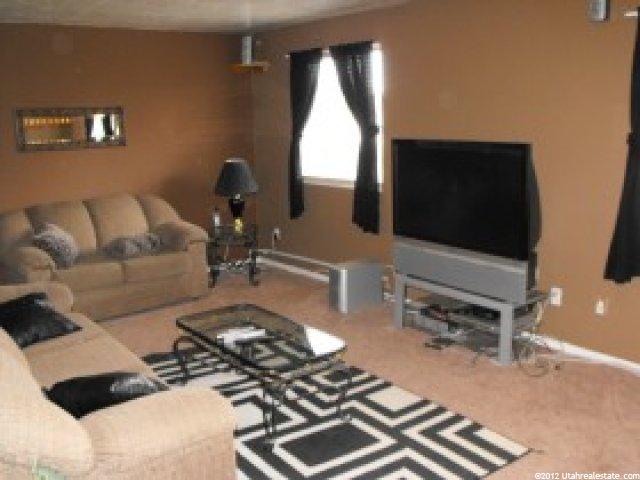 1542 N 2530 W, Clinton, UT 84015 — photo 5