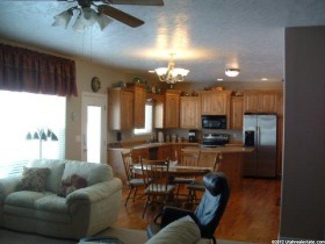 686 Escalante Dr, Vernal, UT 84078 — photo 6