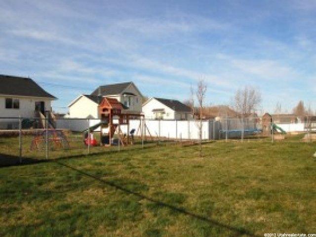 833 W 1350 N, Clinton, UT 84015 — photo 8