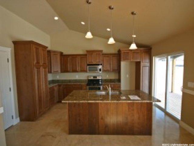 530 E 450 N, Hyde Park, UT 84318 — photo 4