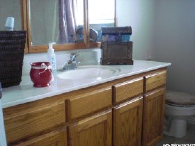 5502 S 3800 W, Roy, UT 84067 — photo 9
