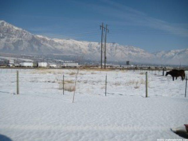 3216 N Pelican Dr, Farr West, UT 84404 — photo 2