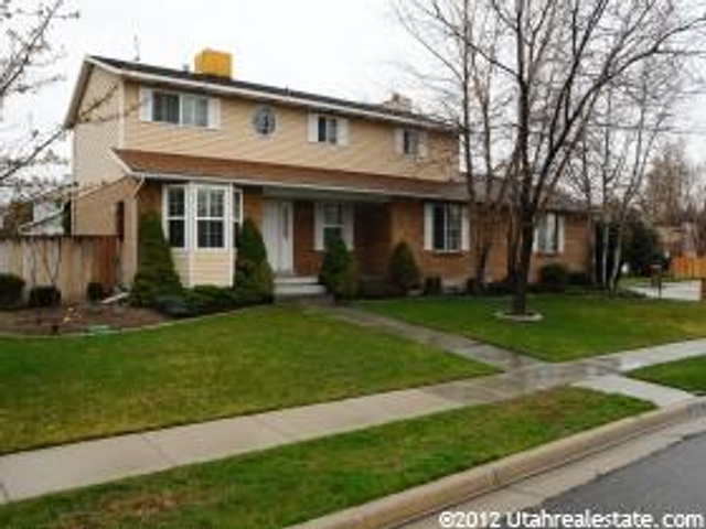 9207 S Sterling Dr, Sandy, UT 84093