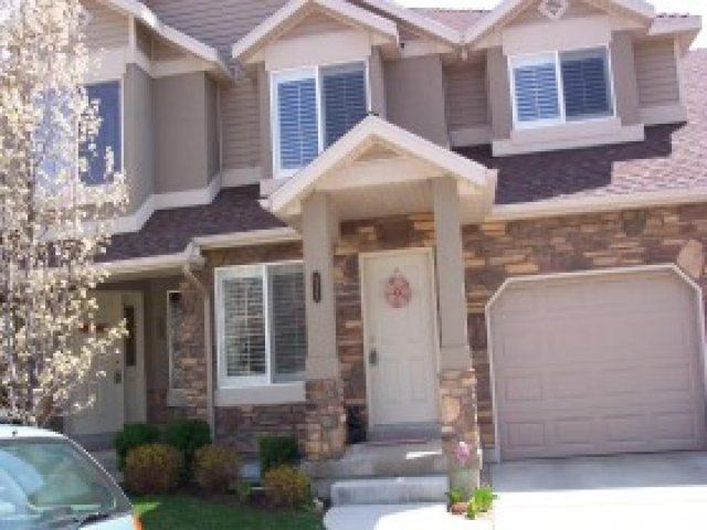 628 E Clearwater Dr, Layton, UT 84041 — photo 2