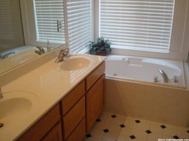 727 Lewis And Clark Cir, Centerville, UT 84014 — photo 7