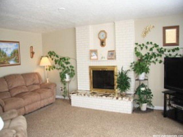 1665 Hillsboro Dr, Layton, UT 84040 — photo 4