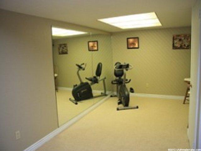1665 Hillsboro Dr, Layton, UT 84040 — photo 9