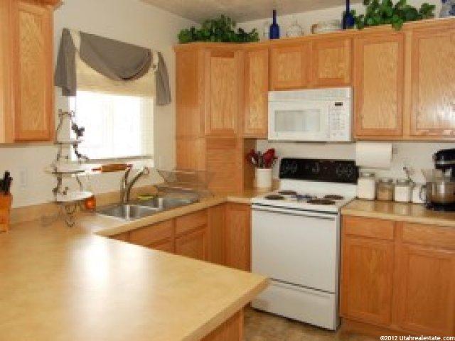 1474 N 2340 W, Clinton, UT 84015 — photo 2