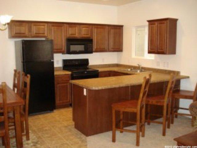 664 S 410 E #B, Vernal, UT 84078 — photo 2