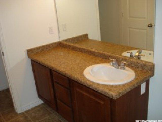 664 S 410 E #B, Vernal, UT 84078 — photo 5