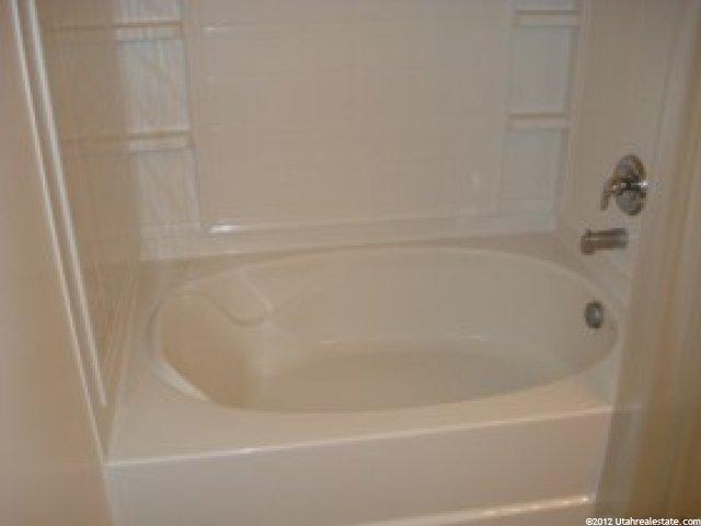 664 S 410 E #B, Vernal, UT 84078 — photo 6