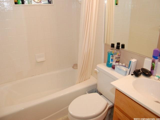 287 N Lakeview Dr, Clearfield, UT 84015 — photo 8