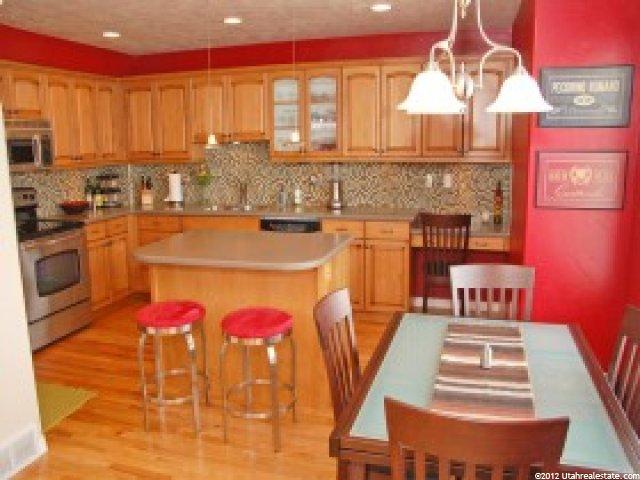 729 E Timbercraft Ln, Midvale, UT 84047 — photo 4