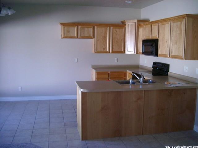 7154 S 420 E, Midvale, UT 84047 — photo 2