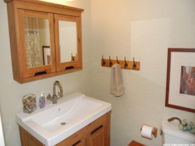 8324 S 1390 E, Sandy, UT 84093 — photo 9