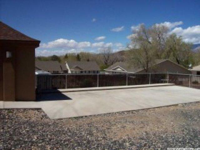201 N State St, Hurricane, UT 84737 — photo 3