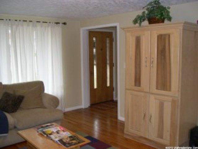 524 E 400 S, Clearfield, UT 84015 — photo 2
