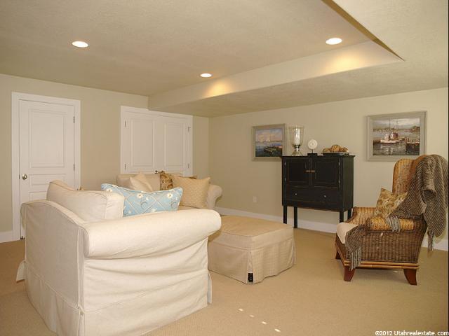 122 N 360 W, Centerville, UT 84014 — photo 9