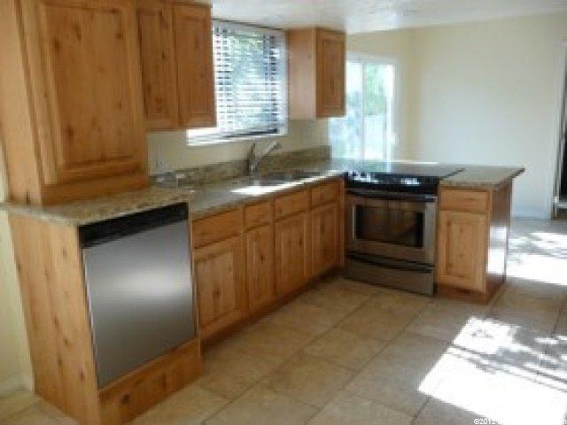 11607 S Player Rd, Sandy, UT 84092 — photo 2
