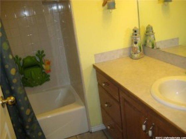 1384 E 850 N, Layton, UT 84040 — photo 9
