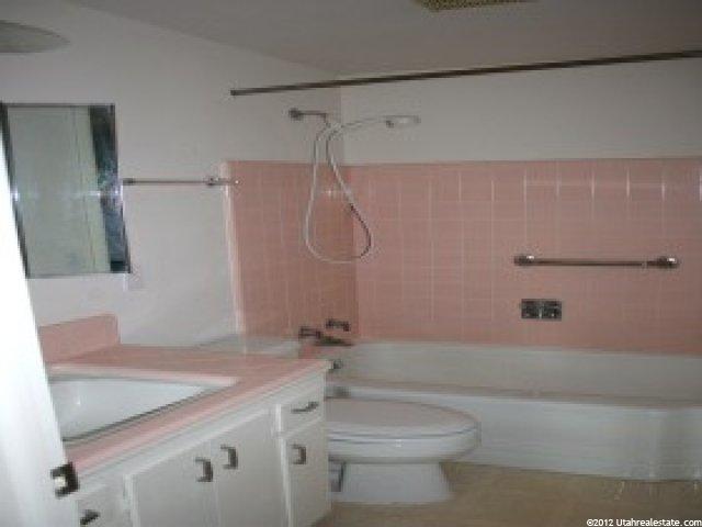 690 E Center St, Bountiful, UT 84010 — photo 7