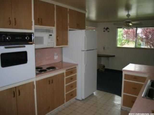 690 E Center St, Bountiful, UT 84010 — photo 9