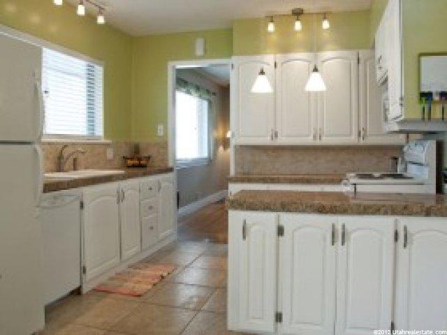 135 N 300 E, Bountiful, UT 84010 — photo 3