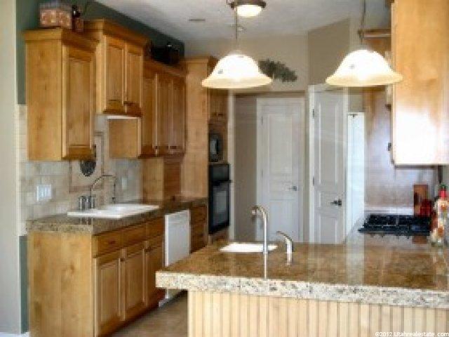 596 S Mountain Vw, Brookside, UT 84782 — photo 3