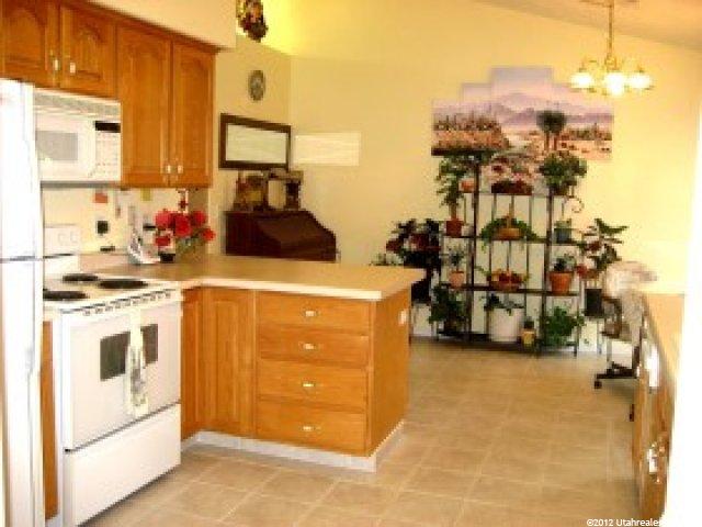 646 N 2450 E #13, St. George, UT 84790 — photo 4