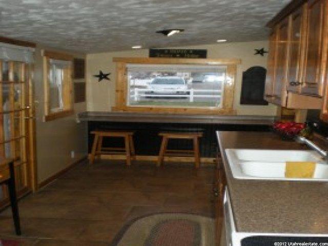 287 E Clark St, Grantsville, UT 84029 — photo 4