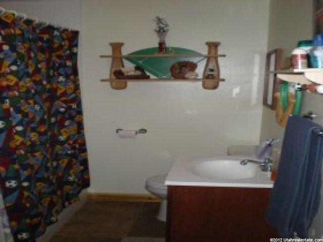 287 E Clark St, Grantsville, UT 84029 — photo 9