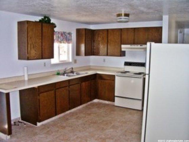 864 E 2850 S, Naples, UT 84078 — photo 5