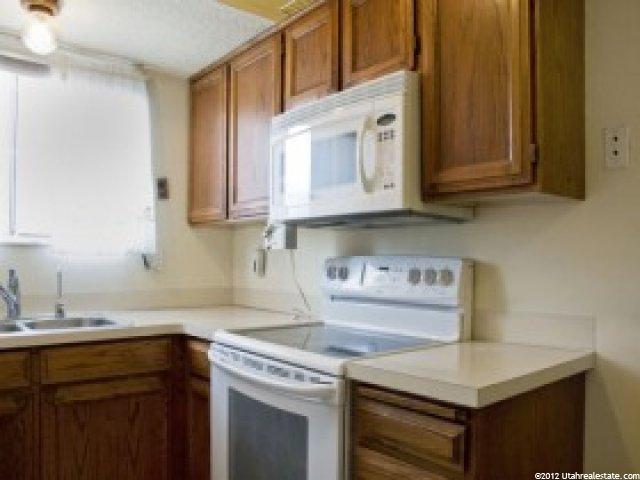 4965 S 3000 W, Roy, UT 84067 — photo 6