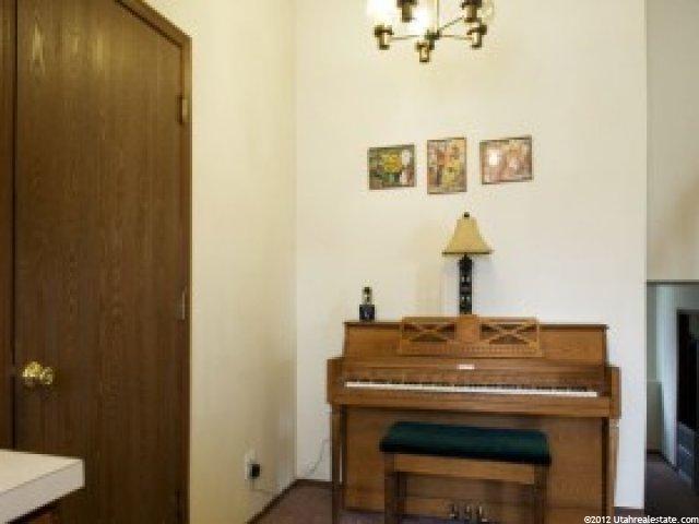 4965 S 3000 W, Roy, UT 84067 — photo 9
