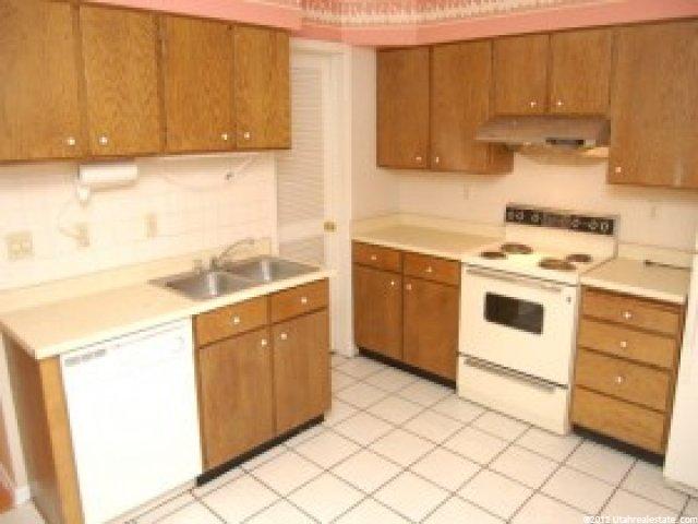 835 E 3990 S #D, Murray, UT 84107 — photo 3