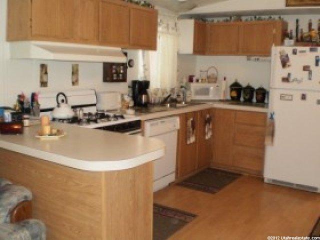 75 W 250 N #97, Clearfield, UT 84015 — photo 2