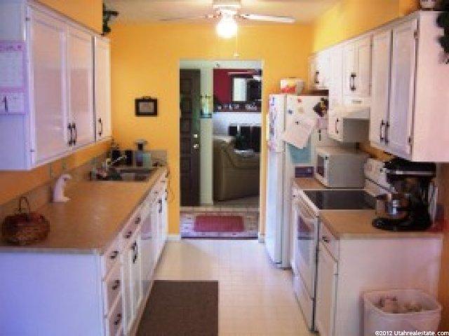 1604 Heather Dr, Layton, UT 84040 — photo 4