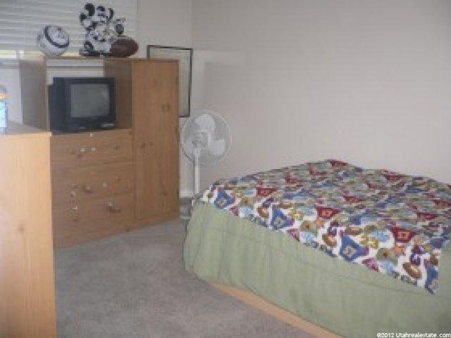 5045 S 2325 W, Roy, UT 84067 — photo 7