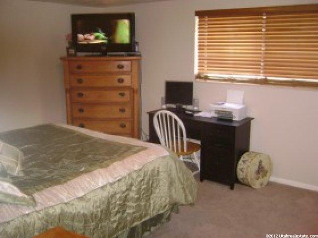 5045 S 2325 W, Roy, UT 84067 — photo 4