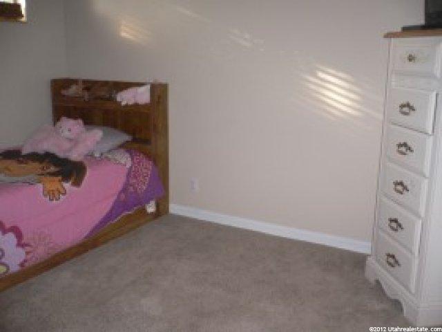 5045 S 2325 W, Roy, UT 84067 — photo 9