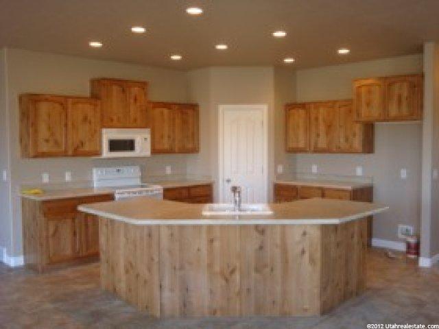 406 W 3775 S, Vernal, UT 84078 — photo 2