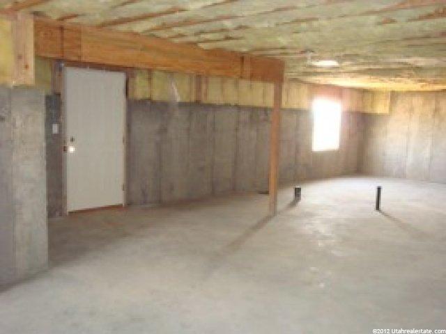 406 W 3775 S, Vernal, UT 84078 — photo 11