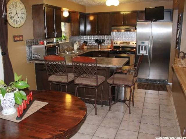 642 S 100 E, Farmington, UT 84025 — photo 2