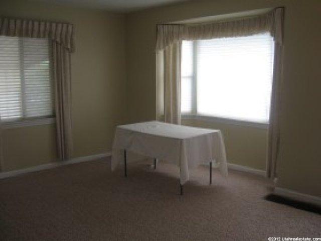 108 Parkway Dr, Clearfield, UT 84015 — photo 3
